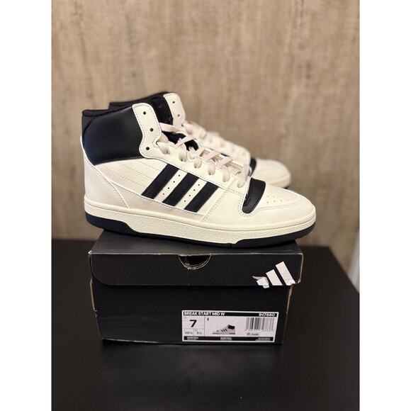 adidas Shoes - NEW SZ 7w - Adidas Woman's Break Start Mid (Wht/Blk)